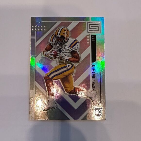 Panini Trading Card with Silver and Purple Accents of ja’Marr Chase mint - Picture 1 of 3